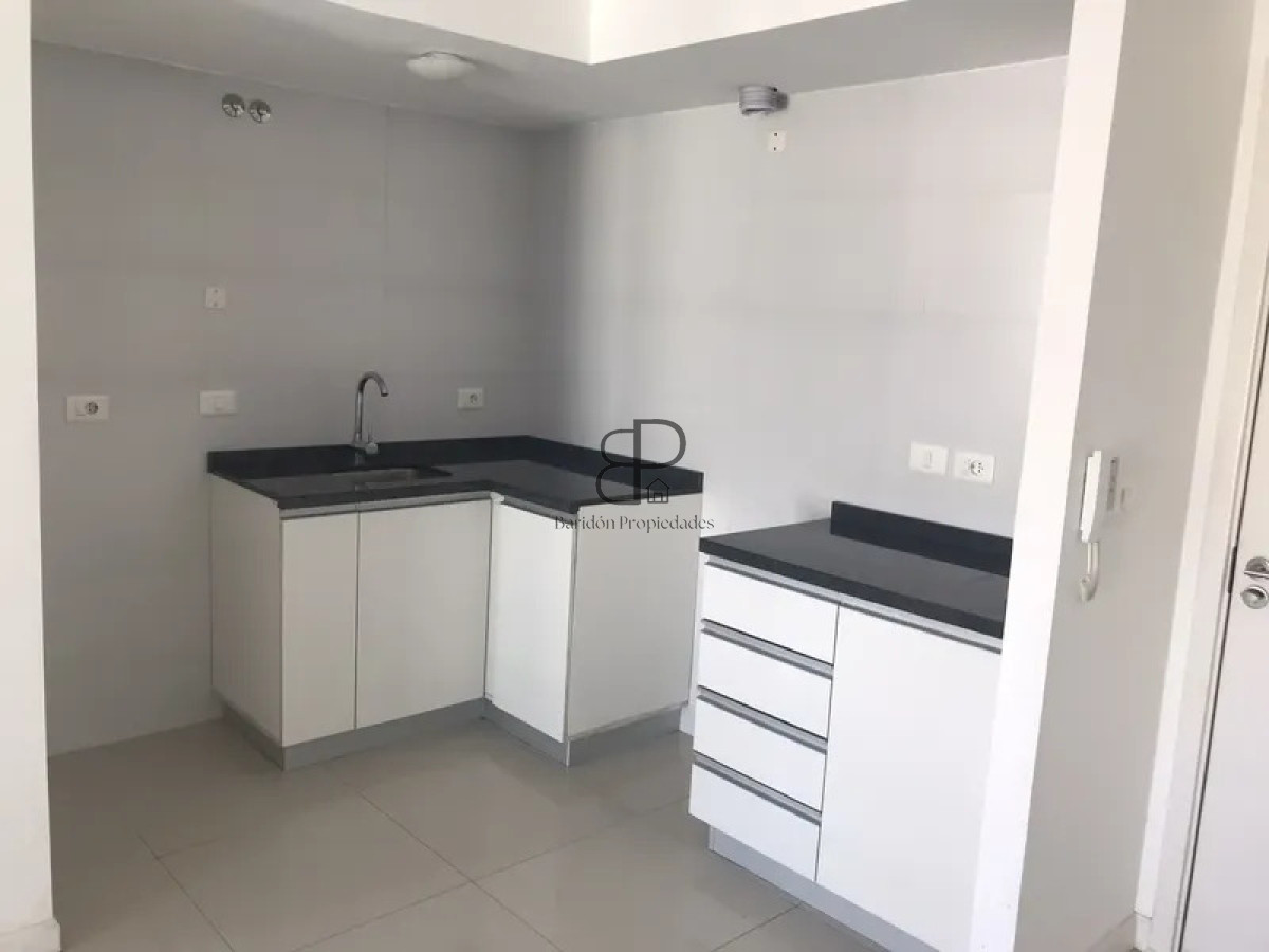 Alquiler Apartamento 1 Dormitorio Prado con balcon y cochera · Foto 7