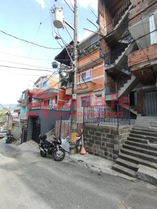 Apartamento en venta en Robledo, Medellín · foto 2 de 10