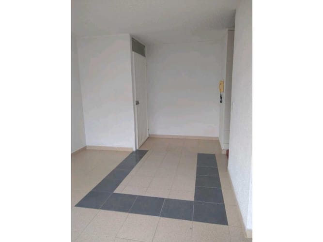Apartamento de 3 alcobas en venta en Ciudad Melendez, Cali, 62 m² · foto 2 de 19