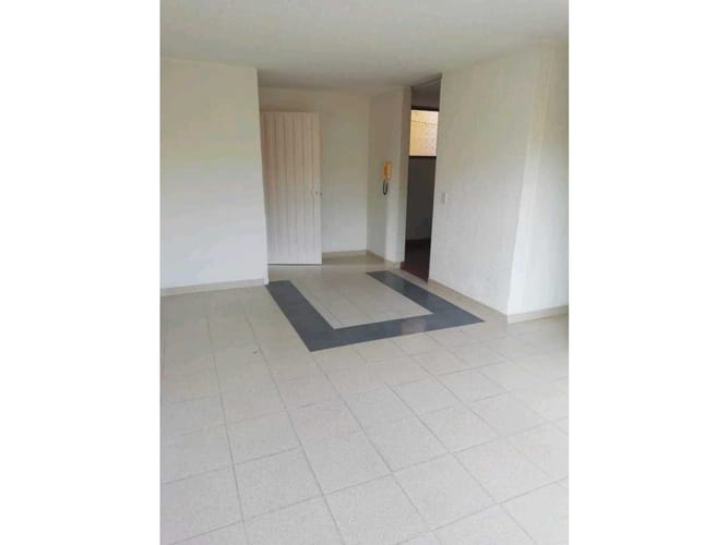 Apartamento de 3 alcobas en venta en Ciudad Melendez, Cali, 62 m² · foto 3 de 19