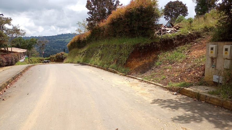 Lote en venta en Monta�Ez, Guarne, 2298 m² · foto 12 de 15