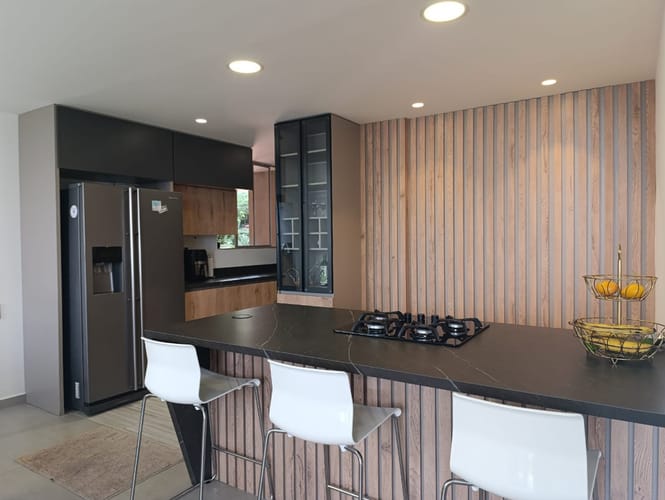 Apartamento de 2 alcobas en arriendo en El Poblado, Medellín, 153 m² · foto 6 de 20