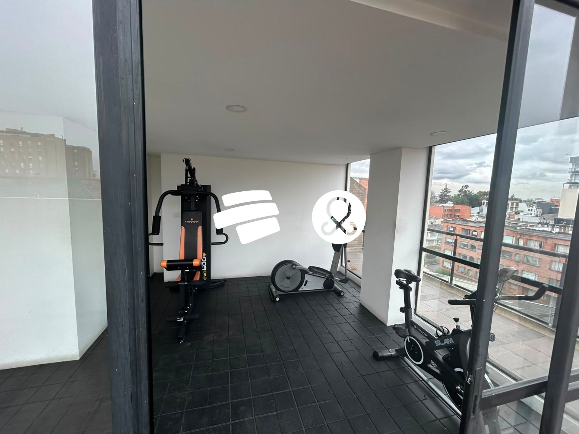 Apartamento en venta en Quinta Paredes, Bogotá · foto 11 de 14