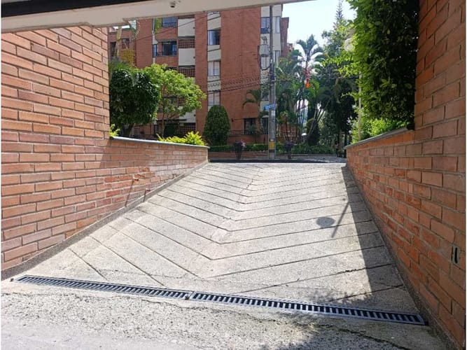 Apartamento de 3 alcobas en venta en Fátima, Medellín, 80 m² · foto 21 de 22