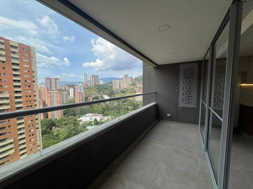 Apartamento de 3 alcobas en arriendo en Loma De San Jose, Sabaneta, 84 m² · foto 17 de 17