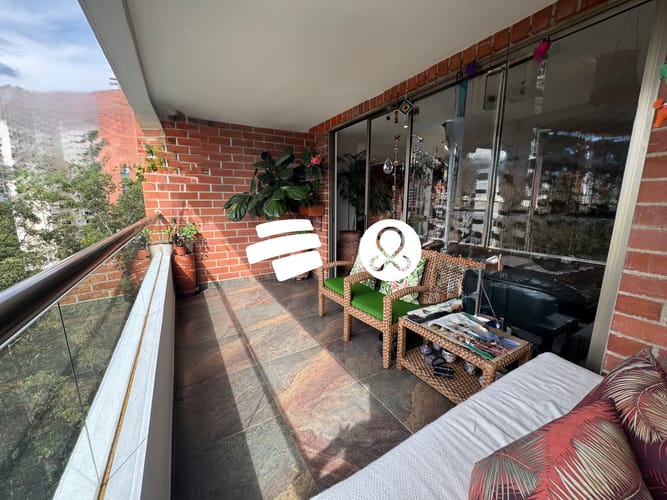 Apartamento de 3 alcobas en venta en El Poblado, Medellín, 174 m² · foto 7 de 21