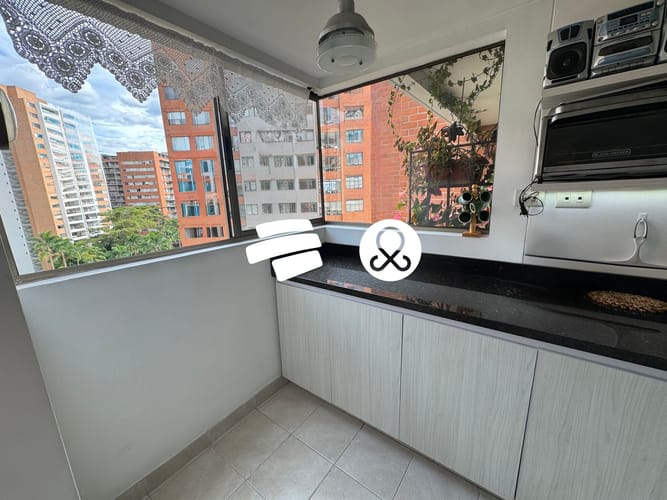 Apartamento de 3 alcobas en venta en El Poblado, Medellín, 174 m² · foto 9 de 21