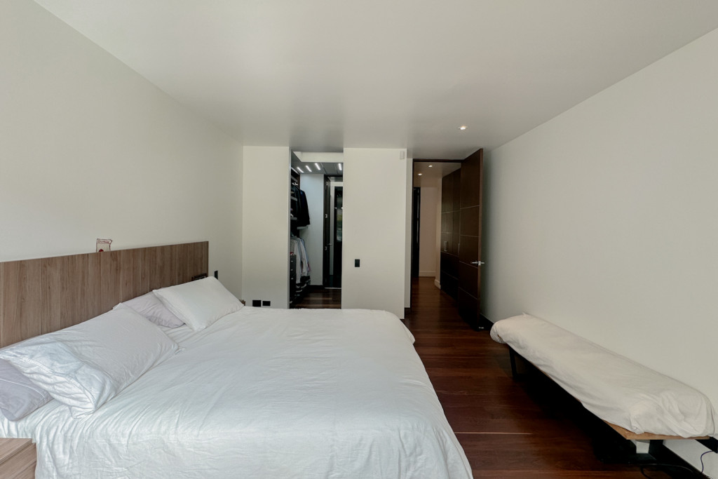 Apartamento en venta en El Refugio, Bogotá · foto 10 de 24
