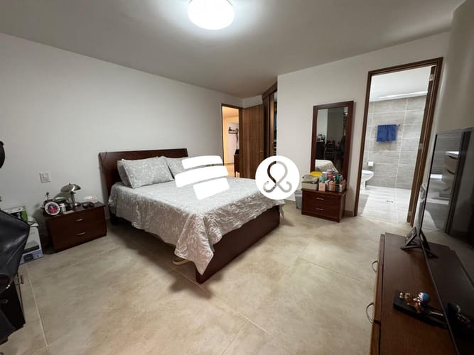 Apartamento de 4 alcobas en venta en Alejandría, Medellín, 201 m² · foto 16 de 24