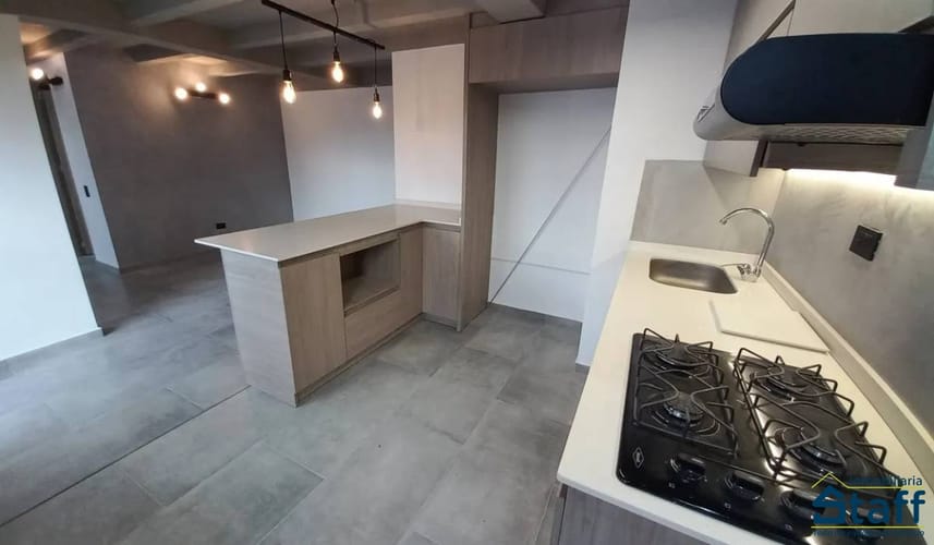 Apartamento de 2 alcobas en venta en Las Lomitas, Sabaneta, 60 m² · foto 3 de 23