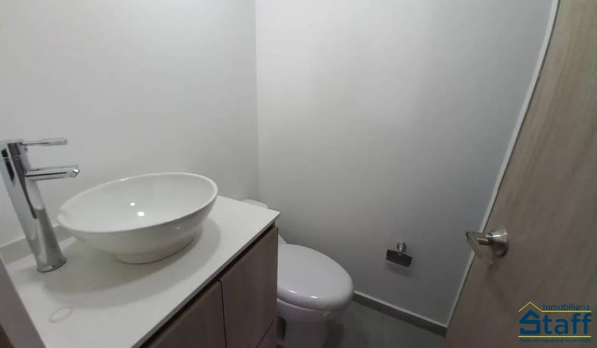 Apartamento de 2 alcobas en venta en Las Lomitas, Sabaneta, 60 m² · foto 13 de 23
