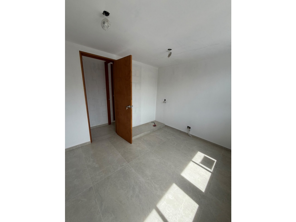 Apartamento en venta en Cuatro Esquinas, Marinilla · foto 8 de 8