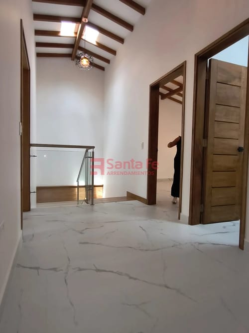 Casa de 3 alcobas en venta en Centro, Rionegro, 160 m² · foto 10 de 10