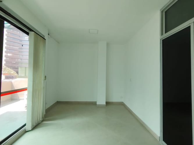 Local en arriendo en Villa Nueva, Medellín, 40 m² · foto 13 de 17