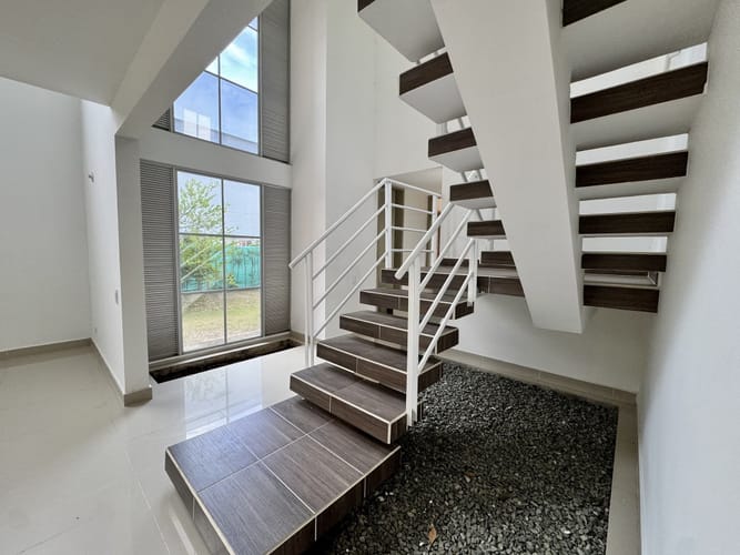 Casa de 3 alcobas en venta en Las Mercedes, Jamundí, 401 m² · foto 6 de 19