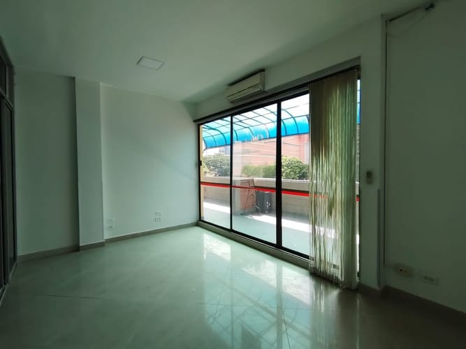 Local en arriendo en Villa Nueva, Medellín, 40 m² · foto 10 de 17