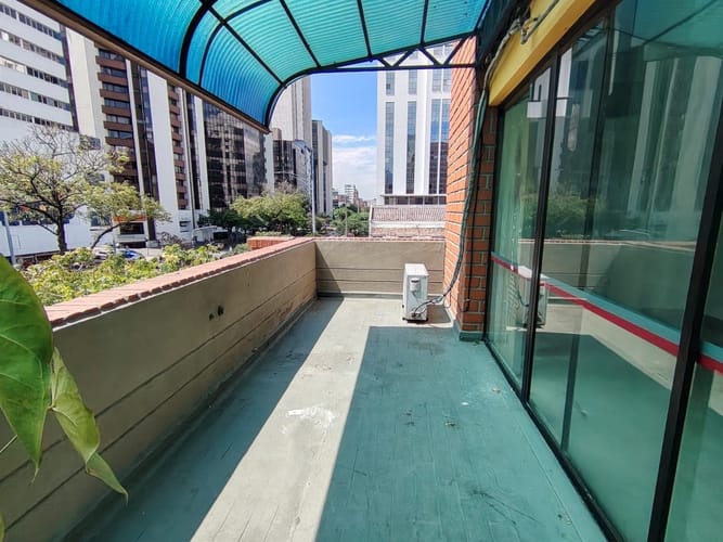 Local en arriendo en Villa Nueva, Medellín, 40 m² · foto 11 de 17