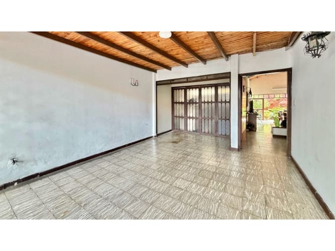 Casa de 4 alcobas en venta en Tequendama, Cali, 252 m² · foto 5 de 16