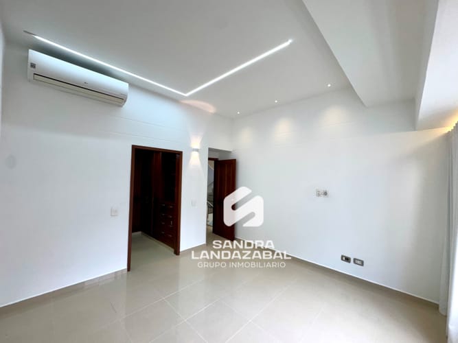 Casa de 5 alcobas en venta en Lagos Del Cacique, Bucaramanga, 218 m² · foto 14 de 24
