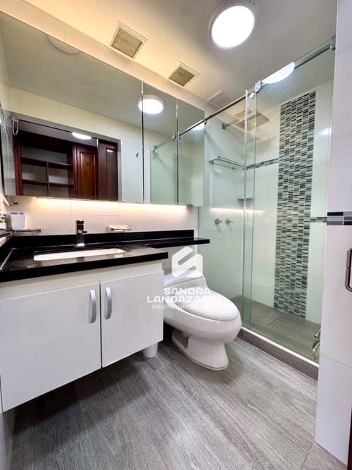 Casa de 5 alcobas en venta en Lagos Del Cacique, Bucaramanga, 218 m² · foto 20 de 24