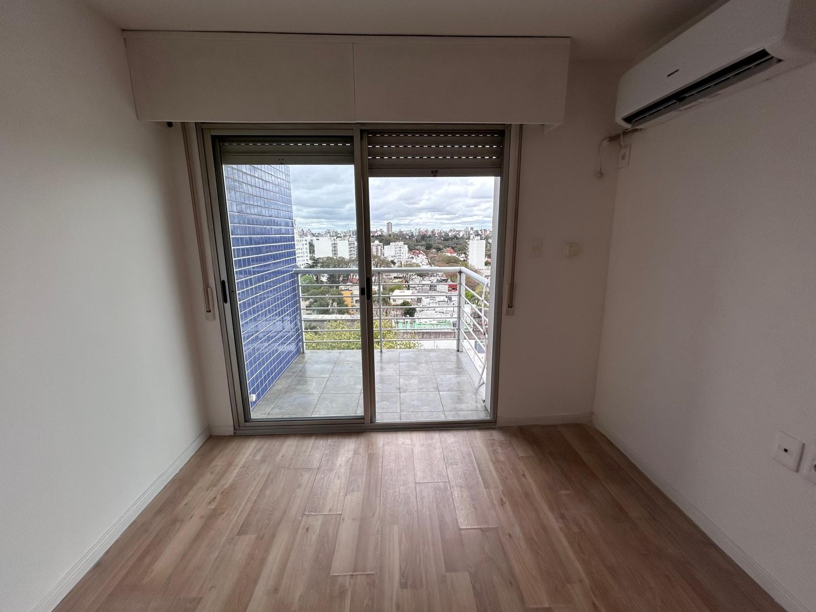 ALQUILER POCITOS APARTAMENTO 2 DORMITORIOS 2 BAÑOS Y GGE · Foto 10