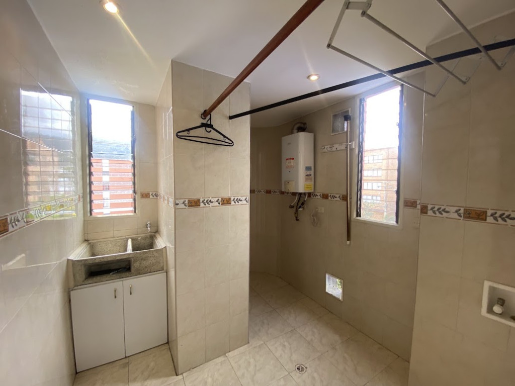 Apartamento en venta en Cedritos, Bogotá · foto 13 de 24