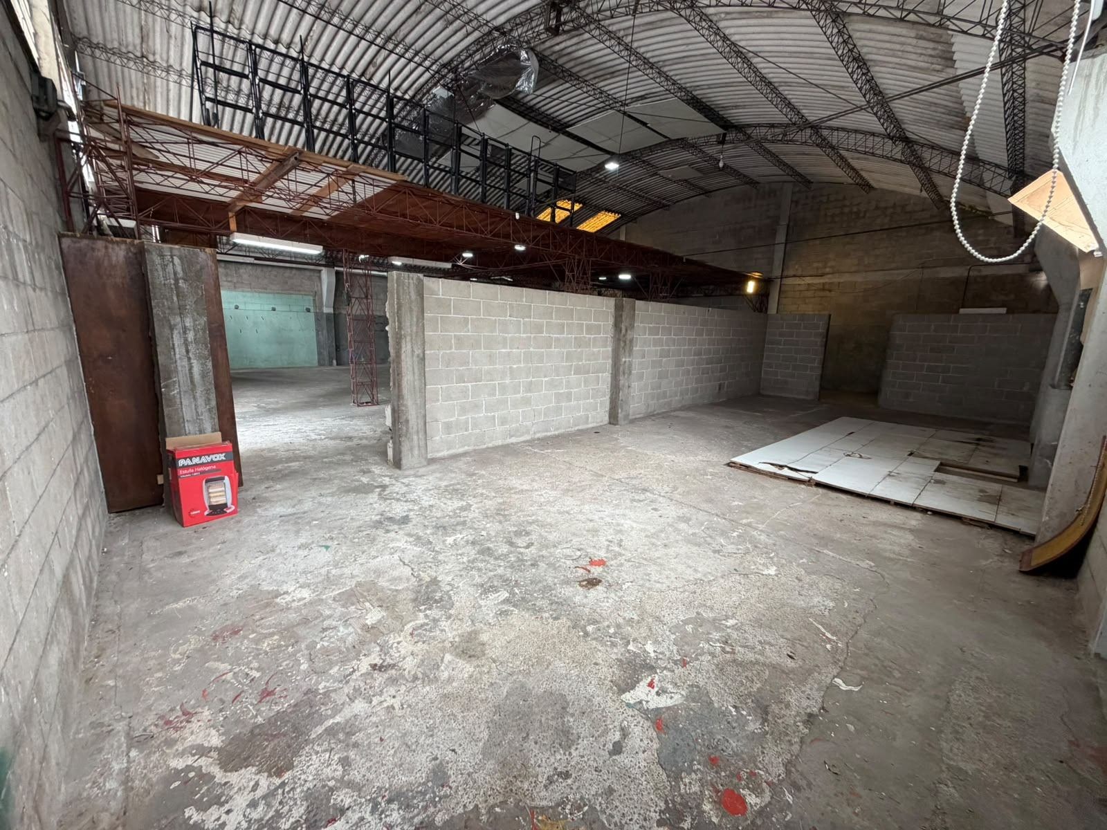 Galpón en alquiler de 260m2 ubicado en Unión · Foto 4