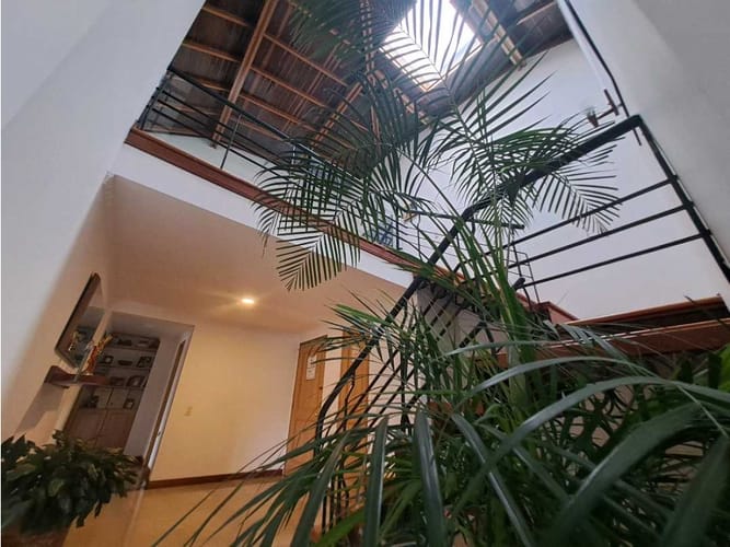 Apartamento de 3 alcobas en venta en Colina Campestre, Bogotá, 166 m² · foto 3 de 14