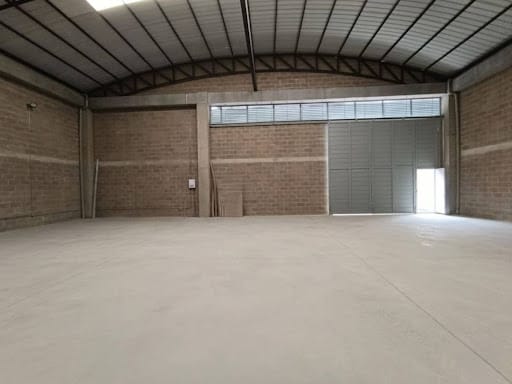Bodega en arriendo en Pueblo Viejo, La Estrella, 441 m² · foto 2 de 9