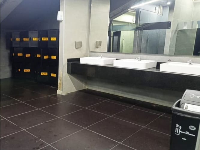 Local en venta en San Diego, Medellín, 1208 m² · foto 5 de 11