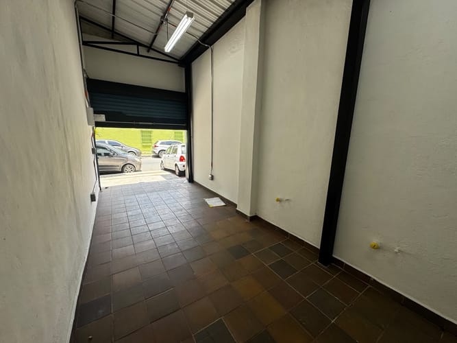 Local en arriendo en Granada, Medellín, 25 m² · foto 4 de 18
