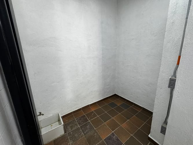 Local en arriendo en Granada, Medellín, 25 m² · foto 18 de 18