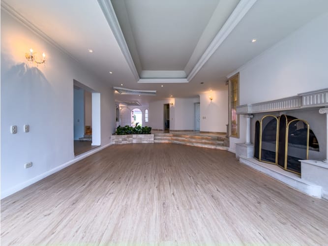 Apartaestudio en venta en Santa Ana Oriental, Bogotá, 800 m² · foto 14 de 24