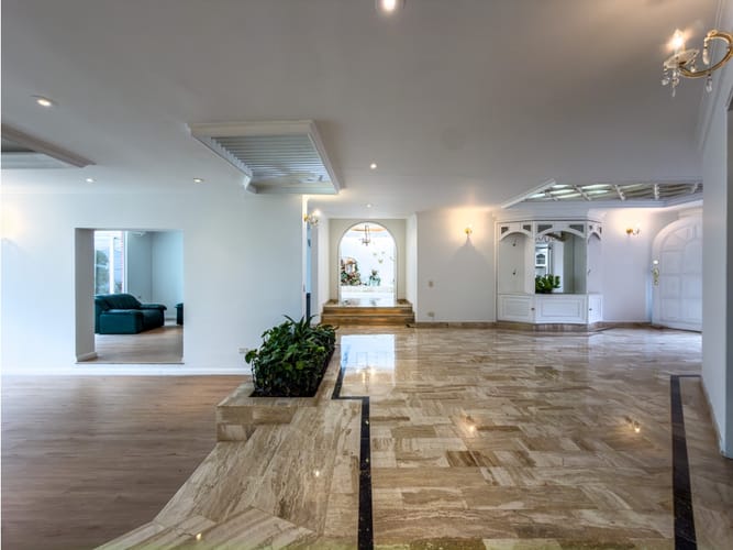 Apartaestudio en venta en Santa Ana Oriental, Bogotá, 800 m² · foto 24 de 24