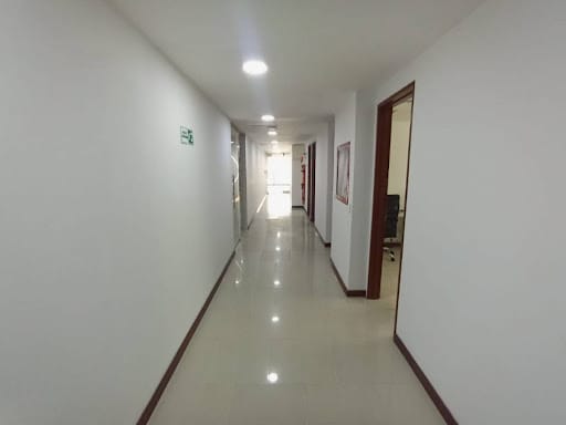 Oficina en arriendo en Milla De Oro, Medellín, 420 m² · foto 4 de 24