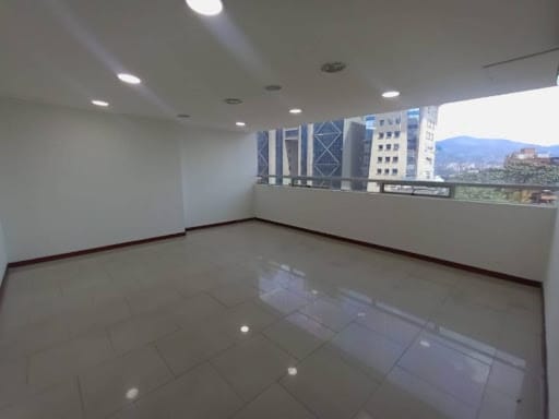 Oficina en arriendo en Milla De Oro, Medellín, 420 m² · foto 12 de 24