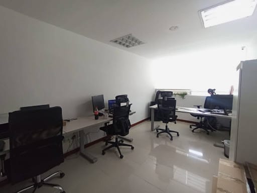 Oficina en arriendo en Milla De Oro, Medellín, 420 m² · foto 17 de 24