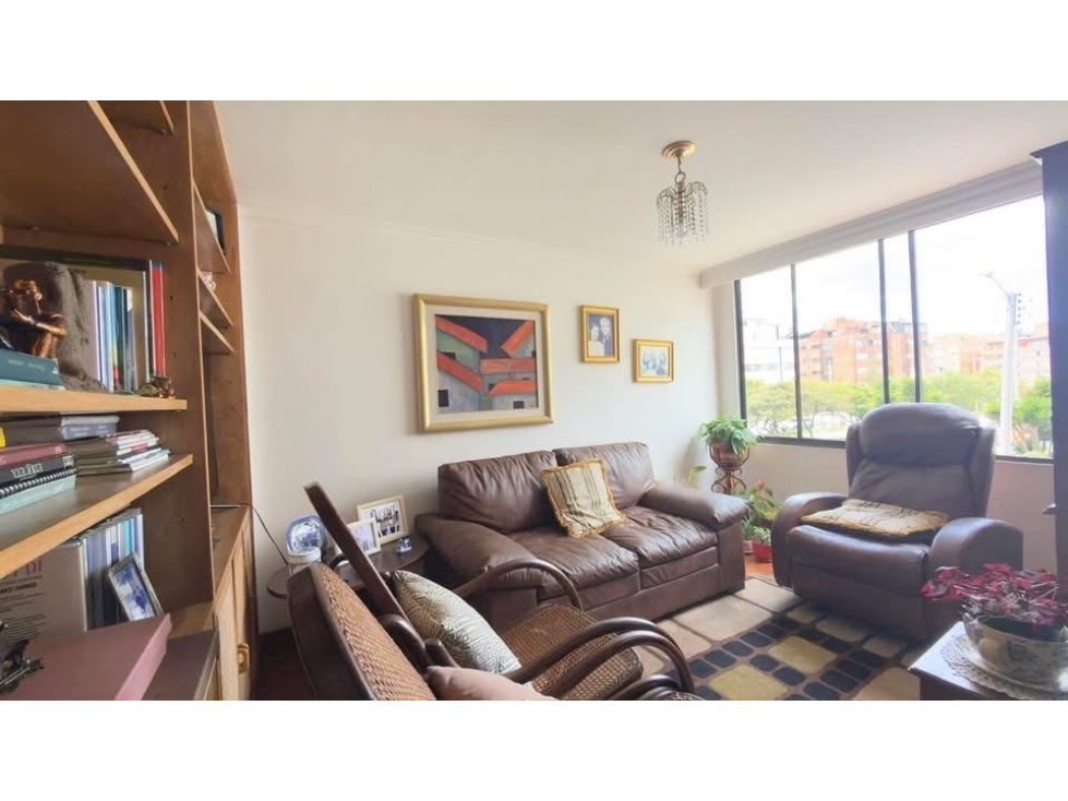 Apartamento en venta en Santa Barbara, Bogotá · foto 3 de 14