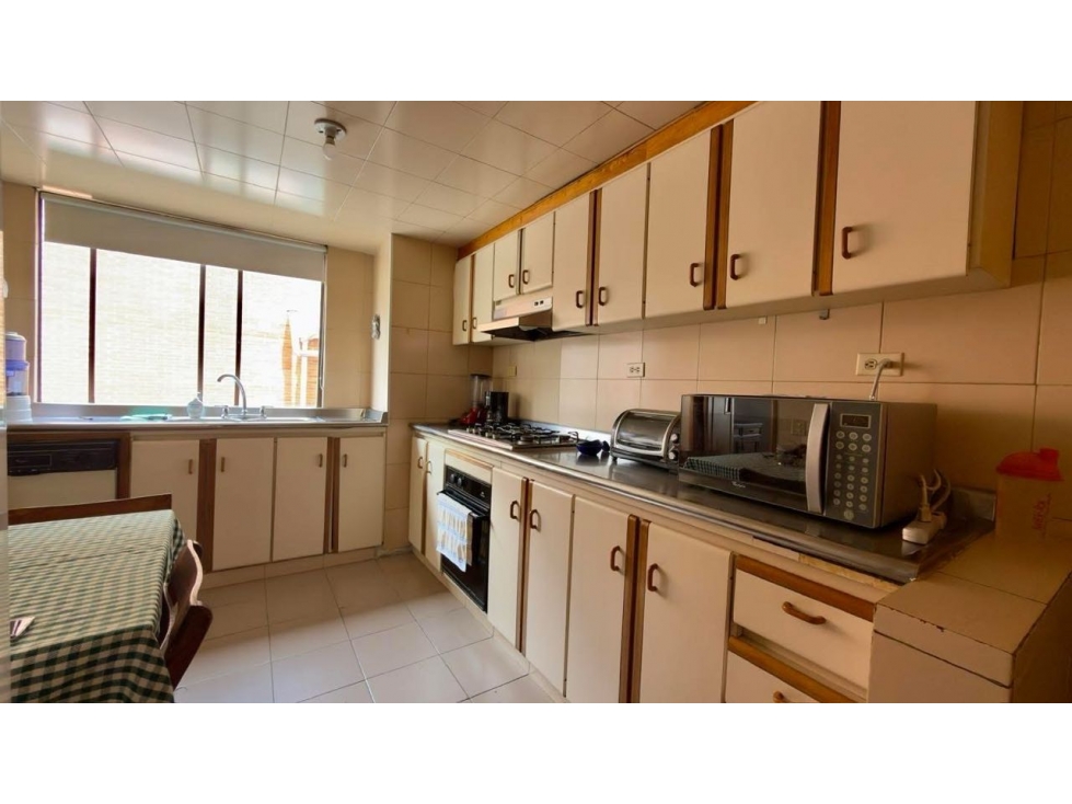 Apartamento en venta en Santa Barbara, Bogotá · foto 6 de 14