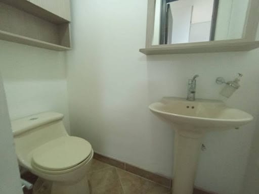 Oficina en arriendo en Simesa, Medellín, 60 m² · foto 8 de 9
