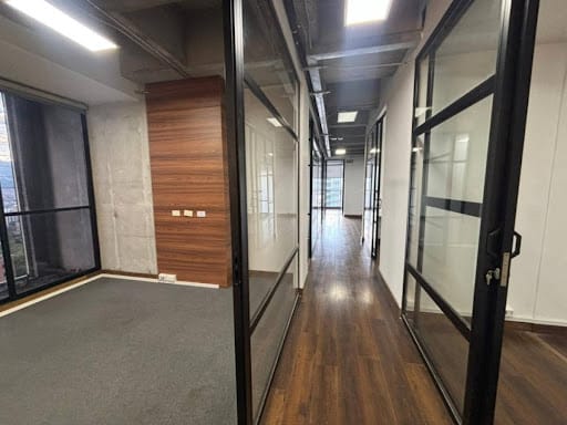 Oficina en arriendo en Vía Las Palmas, Medellín, 251 m² · foto 7 de 21