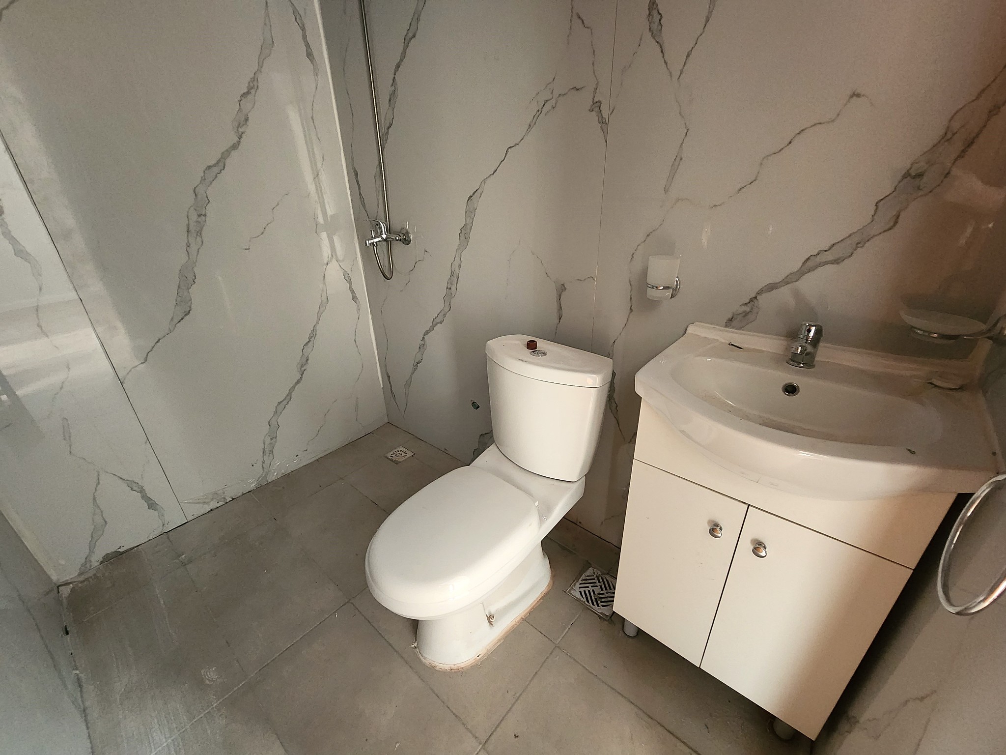 CASA TIPO APARTAMENTO A ESTRENAR!! Próxima al Hospitalito!! · Foto 8
