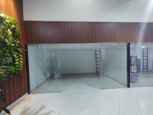 Local en arriendo en Cuchillas De San Jose, Rionegro, 33 m² · foto 2 de 5
