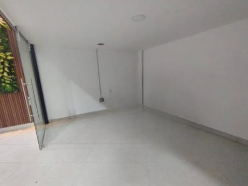 Local en arriendo en Cuchillas De San Jose, Rionegro, 33 m² · foto 3 de 5