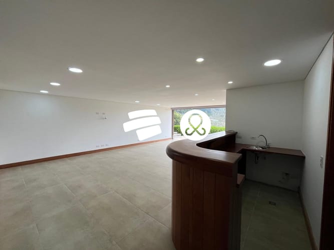 Casa de 4 alcobas en venta en Loma Del Escobero, Envigado, 575 m² · foto 18 de 24