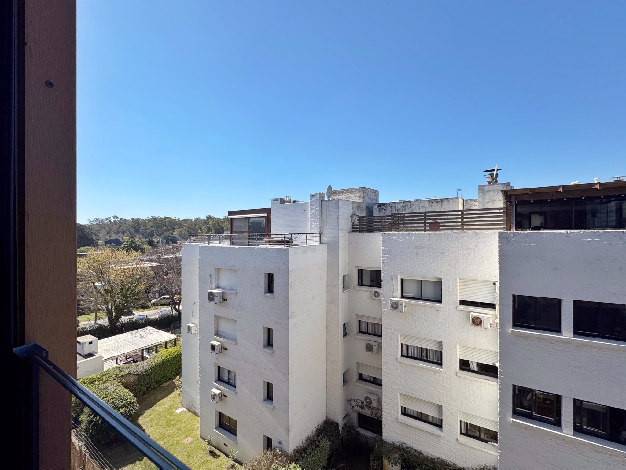 Apartamento De 1 Dormitorio En Alquiler En Barra De Carrasco - Unidad 403A  - Costanera Village · Foto 6