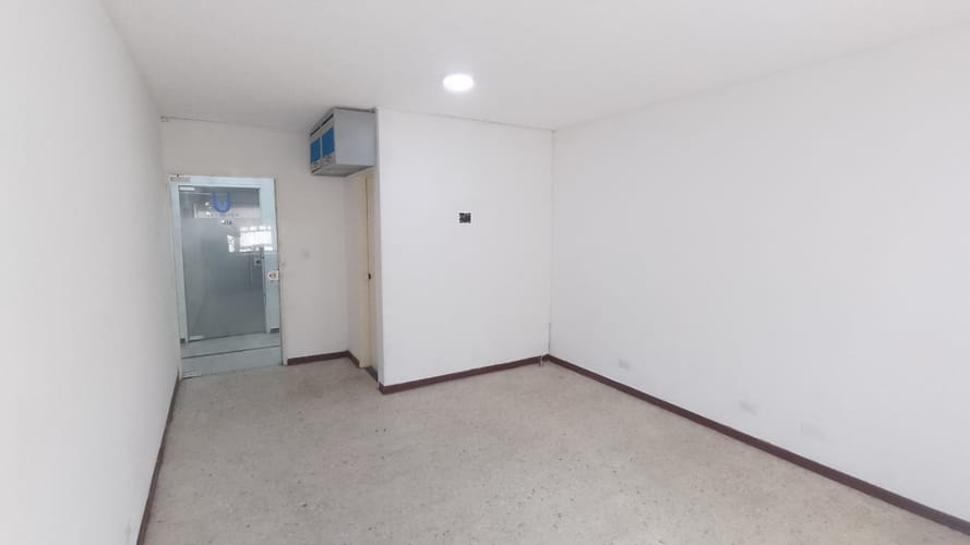 Oficina en arriendo en El Limonar, Cali, 26 m² · foto 6 de 8
