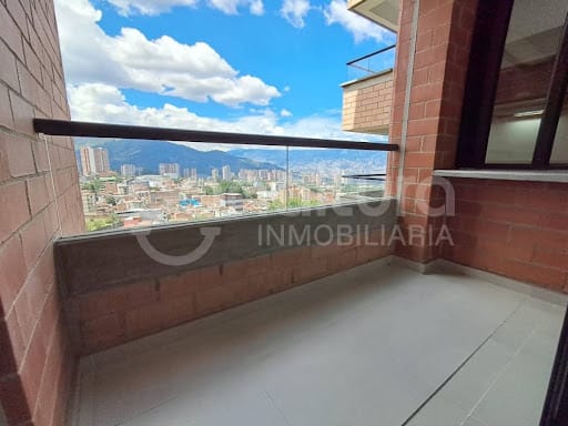 Apartamento de 2 alcobas en arriendo en Chile, La Estrella, 75 m² · foto 4 de 17
