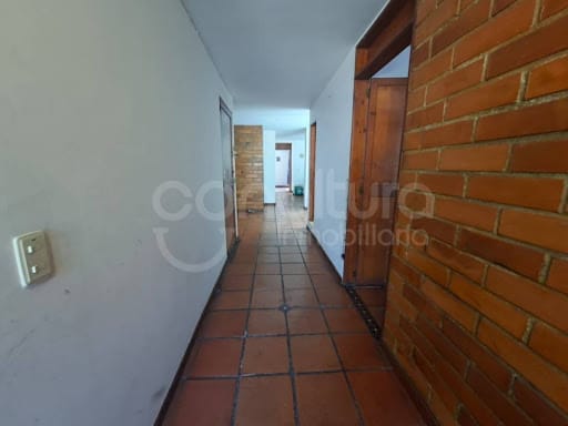Casa de 3 alcobas en venta en El Trianon, Envigado, 93 m² · foto 2 de 15