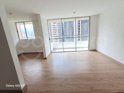 Apartamento de 2 alcobas en venta en San Jose, Sabaneta, 62 m² · foto 6 de 18